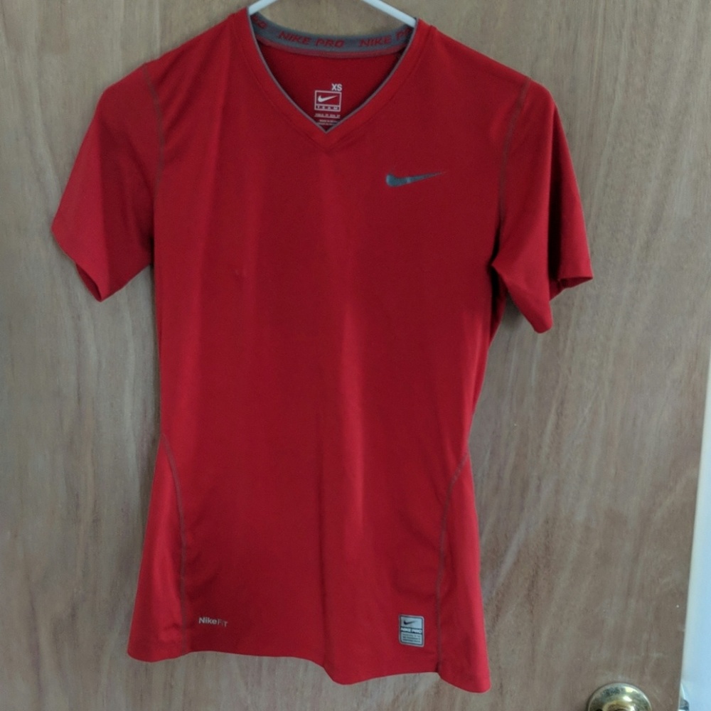 Nike Pro red short-sleeve workout shirt XS